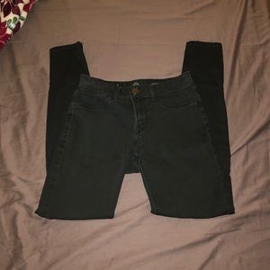 black skinny jeans